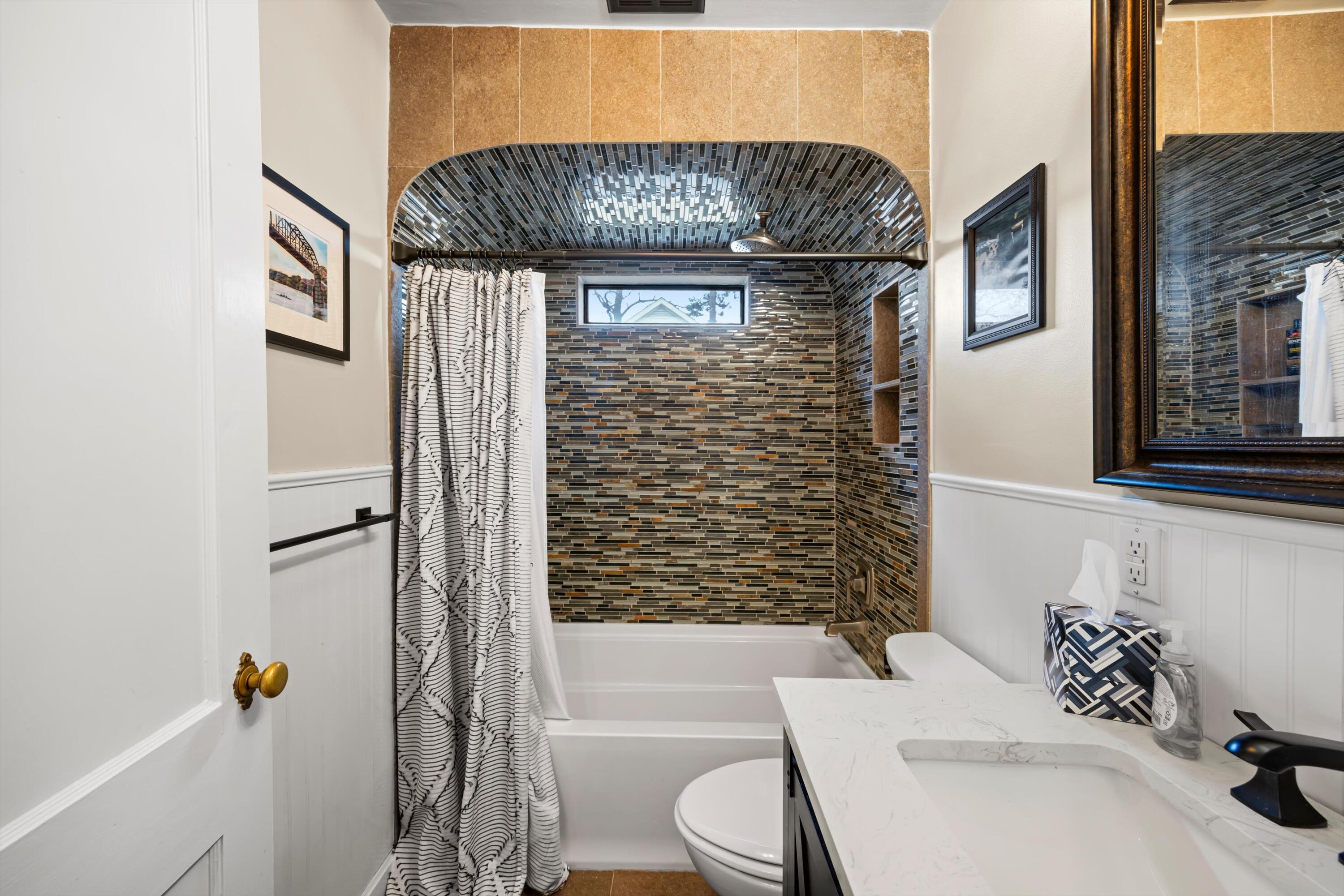 1344 Joiner Road Chattanooga, TN 37421 - Photo 16 of 38 16-090A9875