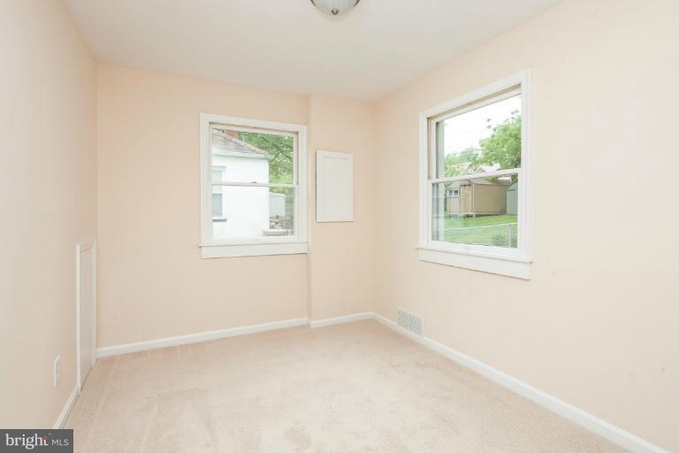 448 Old Home Road Baltimore, MD 21206 - Photo 5 of 7 Bedroom