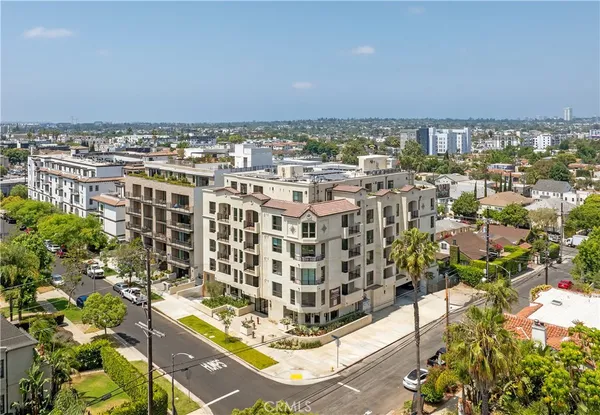 $5,500 | 1303 South Orange Grove Avenue, Unit 601, Los Angeles, CA 90019