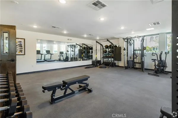 $5,500 | 1303 South Orange Grove Avenue, Unit 601, Los Angeles, CA 90019