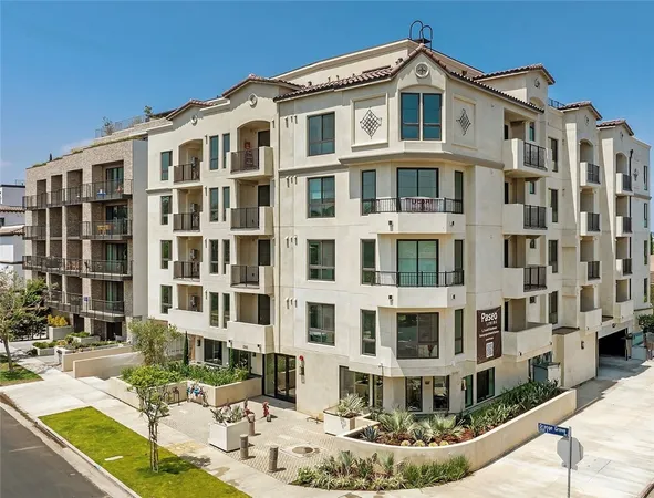 $5,500 | 1303 South Orange Grove Avenue, Unit 601, Los Angeles, CA 90019