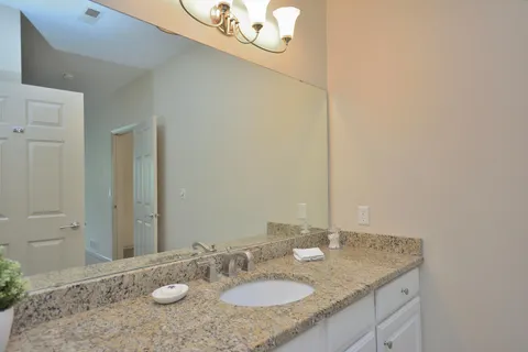 $499,900 | 1300 North Prospect Avenue, Unit 120, Milwaukee, WI 53202