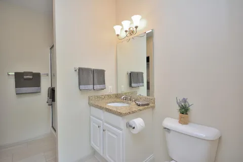 $499,900 | 1300 North Prospect Avenue, Unit 120, Milwaukee, WI 53202