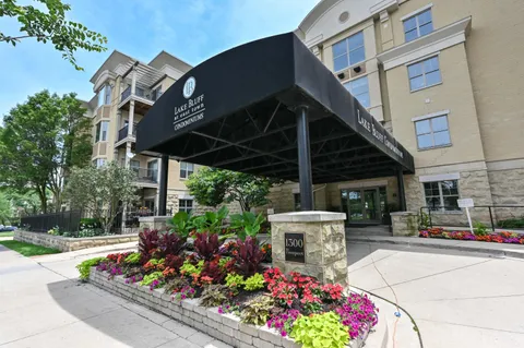$499,900 | 1300 North Prospect Avenue, Unit 120, Milwaukee, WI 53202