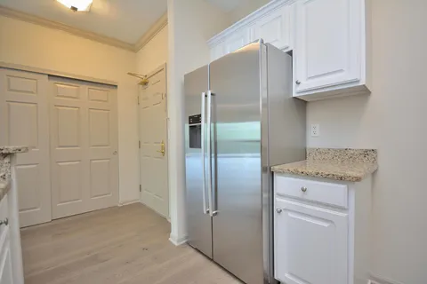 $499,900 | 1300 North Prospect Avenue, Unit 120, Milwaukee, WI 53202