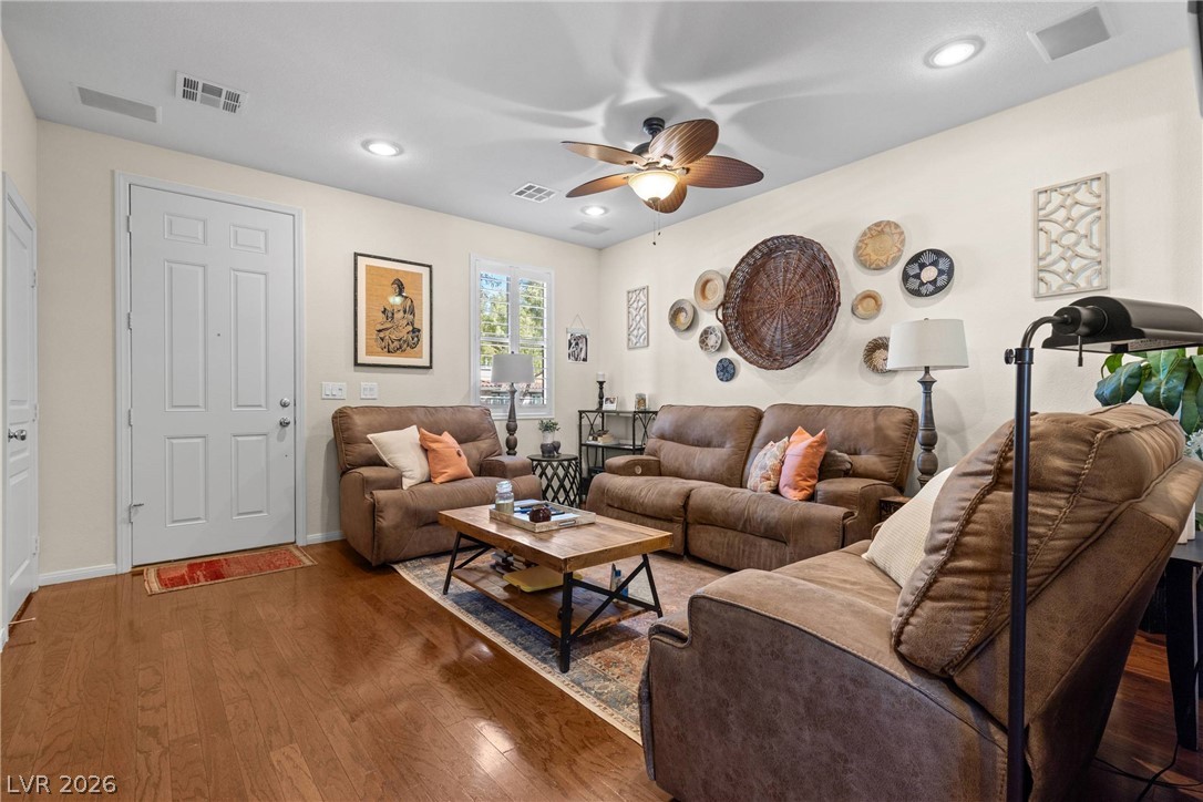 3187 Via Seranova Henderson, NV 89044 - Photo 8 of 48
