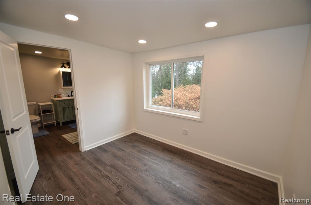 796 Heights Road Lake Orion, MI 48362 - Photo 16 of 26 Gallery Image 16
