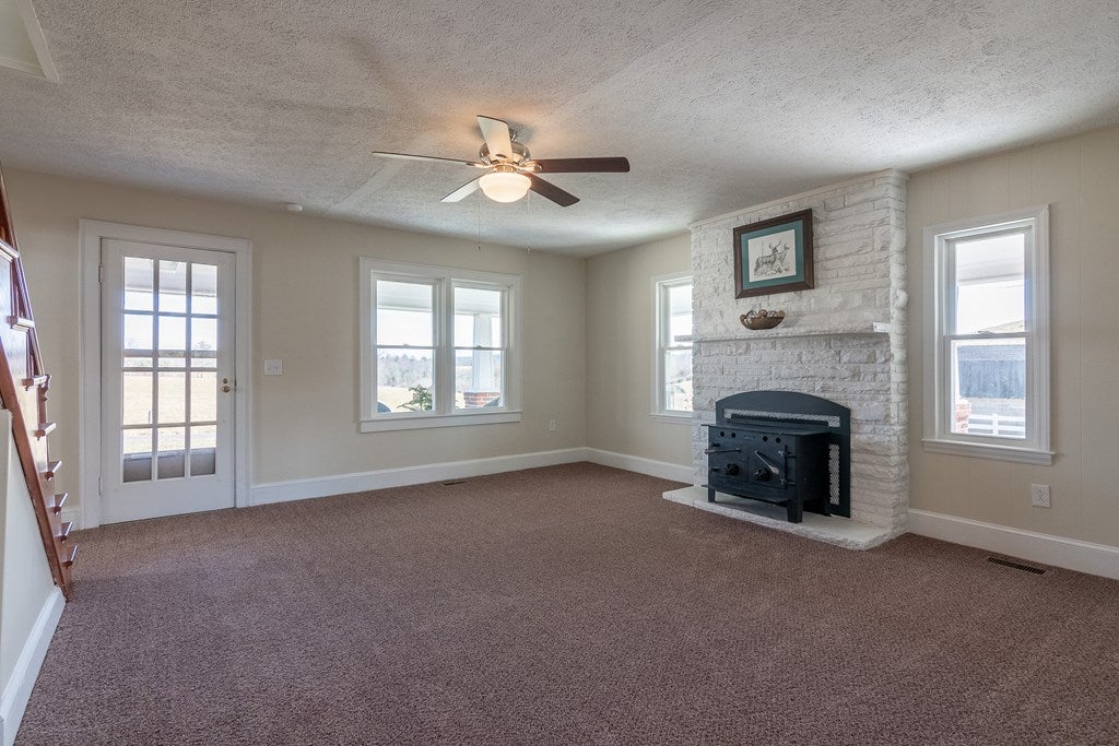 2989 Hebron Road Galax, VA 24333 - Photo 14 of 75 Gallery Image 14