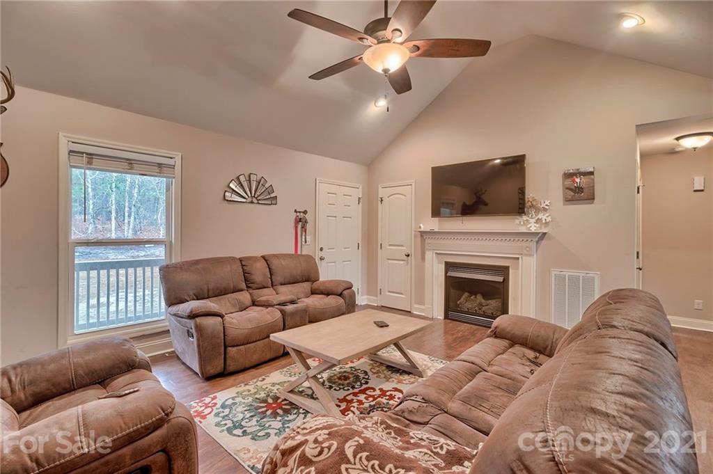 4523 Ingram Road Kershaw, SC 29067 - Photo 7 of 25 Gallery Image 7