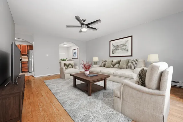 $2,150 | 4 Fairfax Avenue, Unit 324, Derry, NH 03038