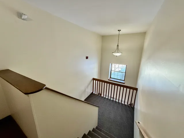 $2,150 | 4 Fairfax Avenue, Unit 324, Derry, NH 03038