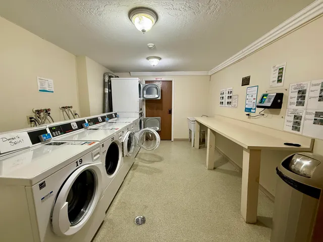 $2,150 | 4 Fairfax Avenue, Unit 324, Derry, NH 03038