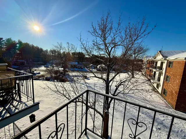 $2,150 | 4 Fairfax Avenue, Unit 324, Derry, NH 03038