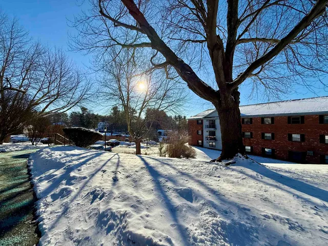 $2,150 | 4 Fairfax Avenue, Unit 324, Derry, NH 03038