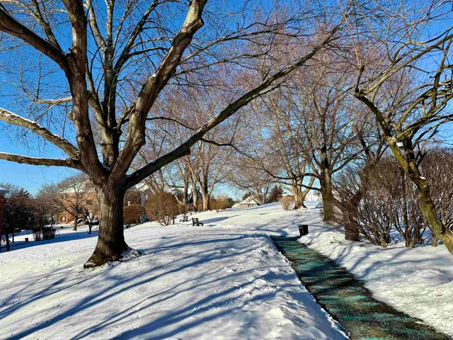 $2,150 | 4 Fairfax Avenue, Unit 324, Derry, NH 03038