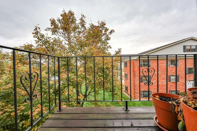 $2,150 | 4 Fairfax Avenue, Unit 324, Derry, NH 03038