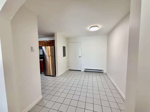 $2,150 | 4 Fairfax Avenue, Unit 324, Derry, NH 03038