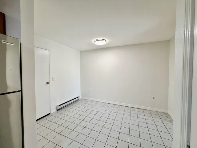 $2,150 | 4 Fairfax Avenue, Unit 324, Derry, NH 03038