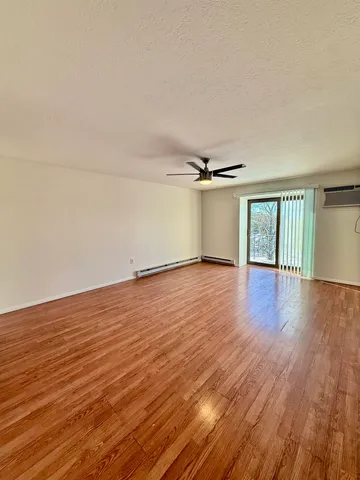 $2,150 | 4 Fairfax Avenue, Unit 324, Derry, NH 03038