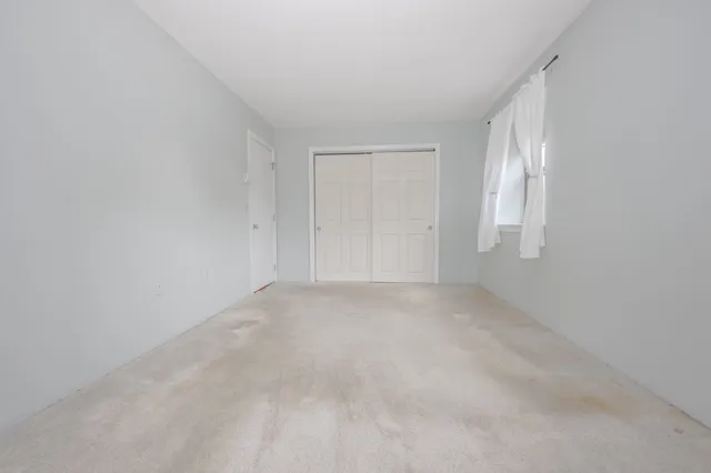 $2,150 | 4 Fairfax Avenue, Unit 324, Derry, NH 03038