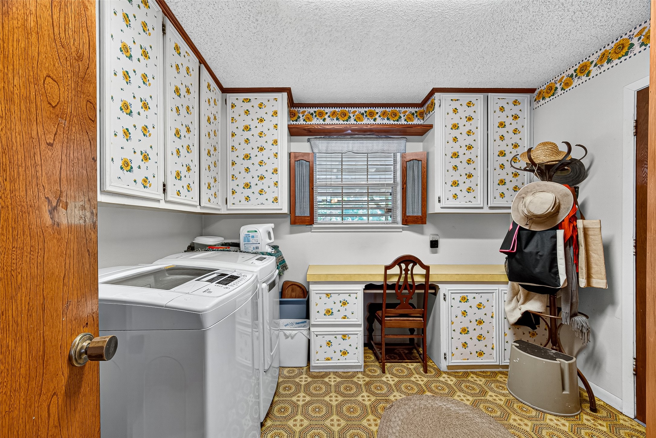 12021 7th 1/2 Street Santa Fe, TX 77510 - Photo 28 of 49 Utility Room from Breezeway
