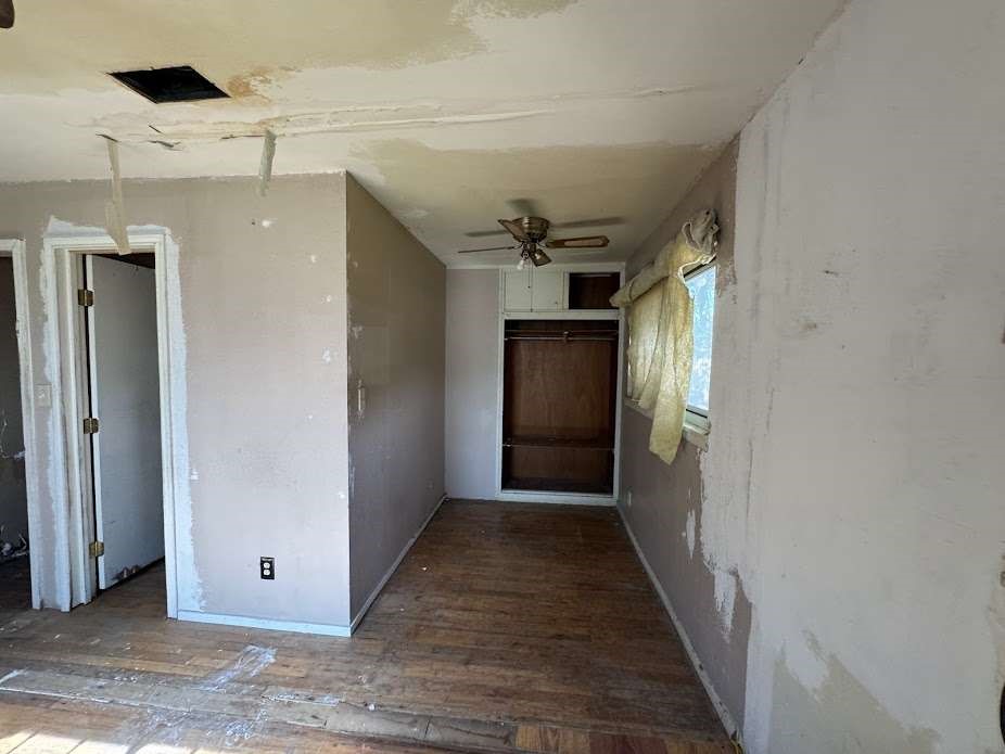 2014 Kokomo Street Plainview, TX 79072 - Photo 7 of 9 a view of hallway