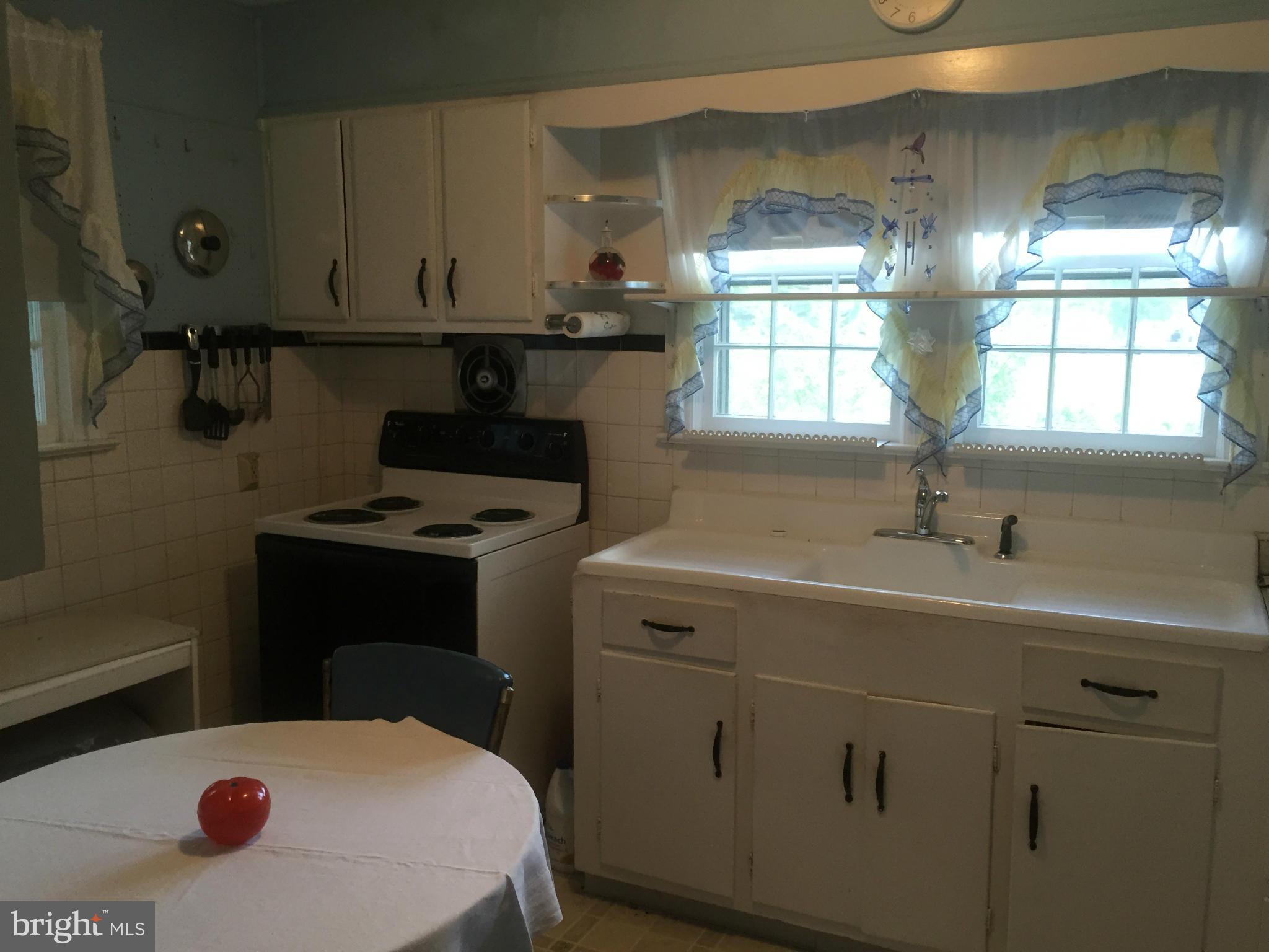 422 Bryan Point Road Accokeek, MD 20607 - Photo 10 of 12 Kitchen