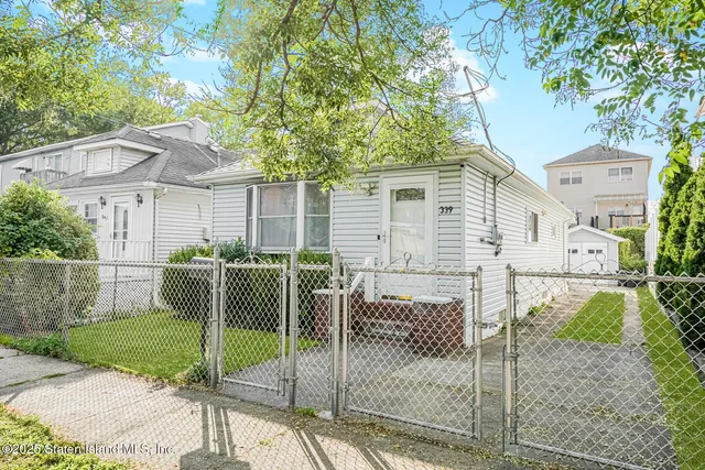 $525,000 | 339 Freeborn Street | Midland Beach