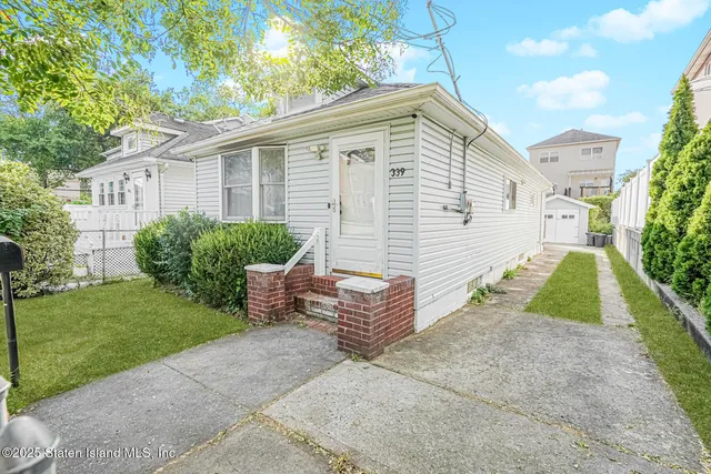 $525,000 | 339 Freeborn Street | Midland Beach