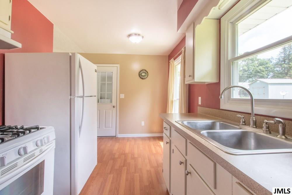 7101 Browns Lake Road Jackson, MI 49201 - Photo 9 of 23 Photo 9
