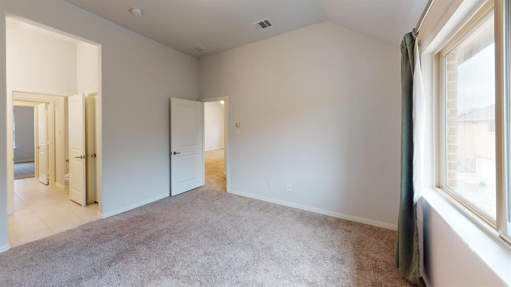 456 Renaissance Lane Irving, TX 75060 - Photo 9 of 25