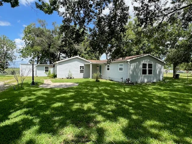 $119,900 | 1621 Bayou Drive, Bay City, TX 77414