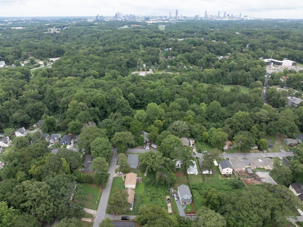 897 Oak Street Northwest Atlanta, GA 30318 - Photo 6 of 9