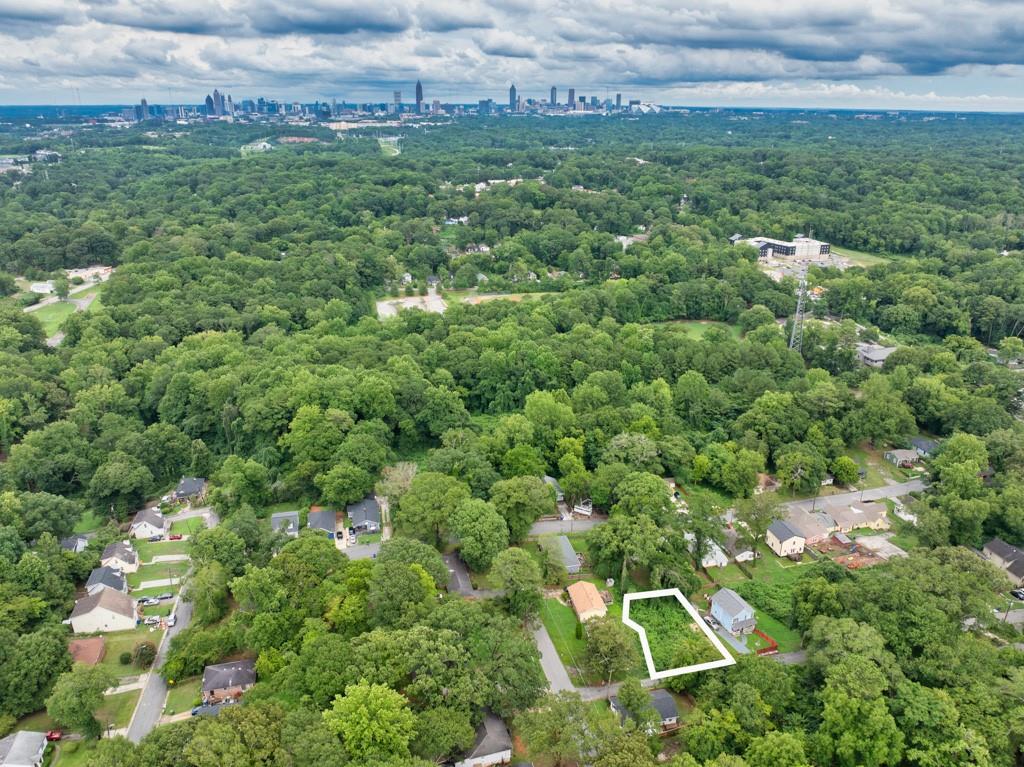 897 Oak Street Northwest Atlanta, GA 30318 - Photo 7 of 9