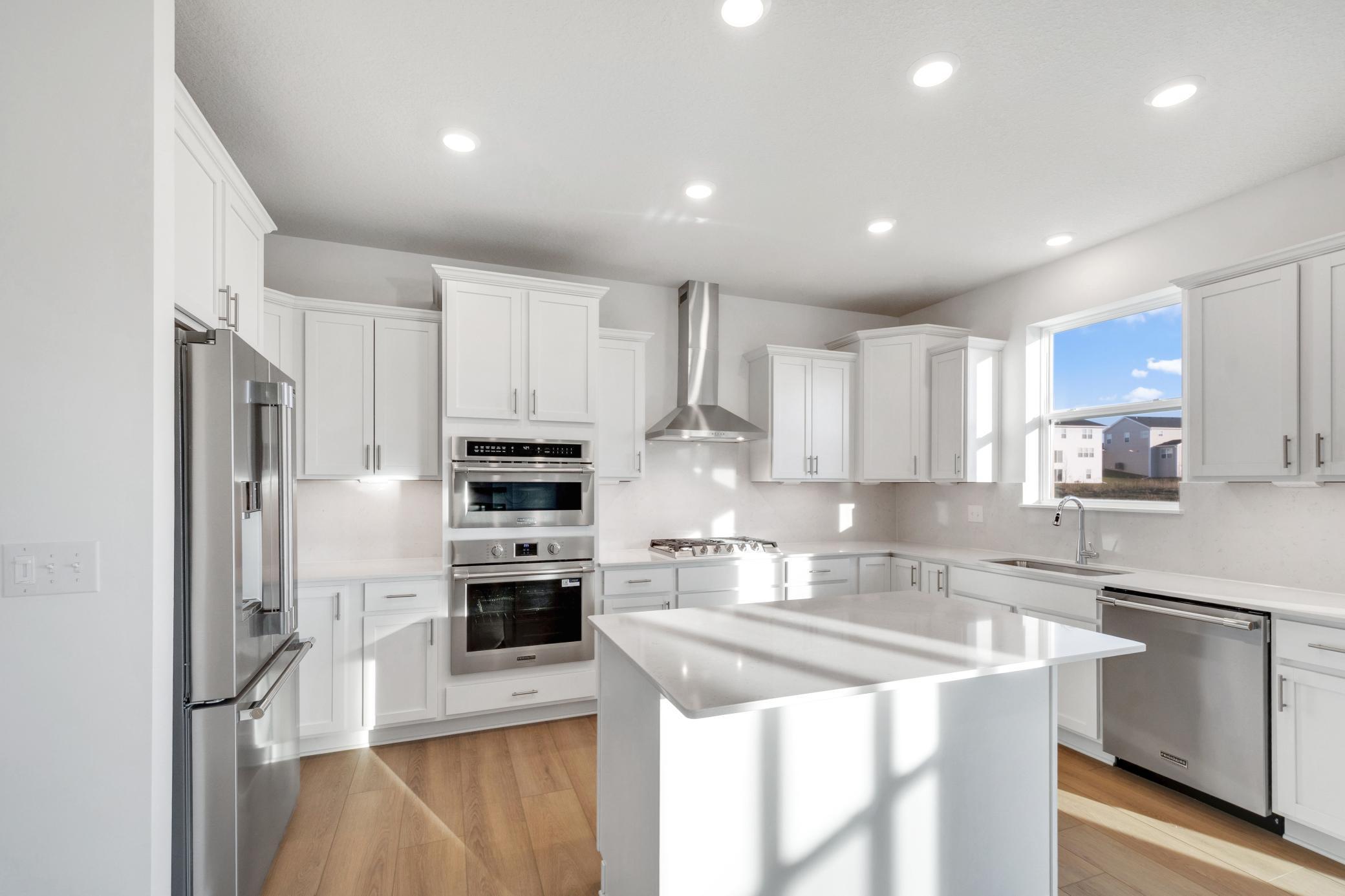 1927 Fulton Road Carver, MN 55315 - Photo 2 of 28