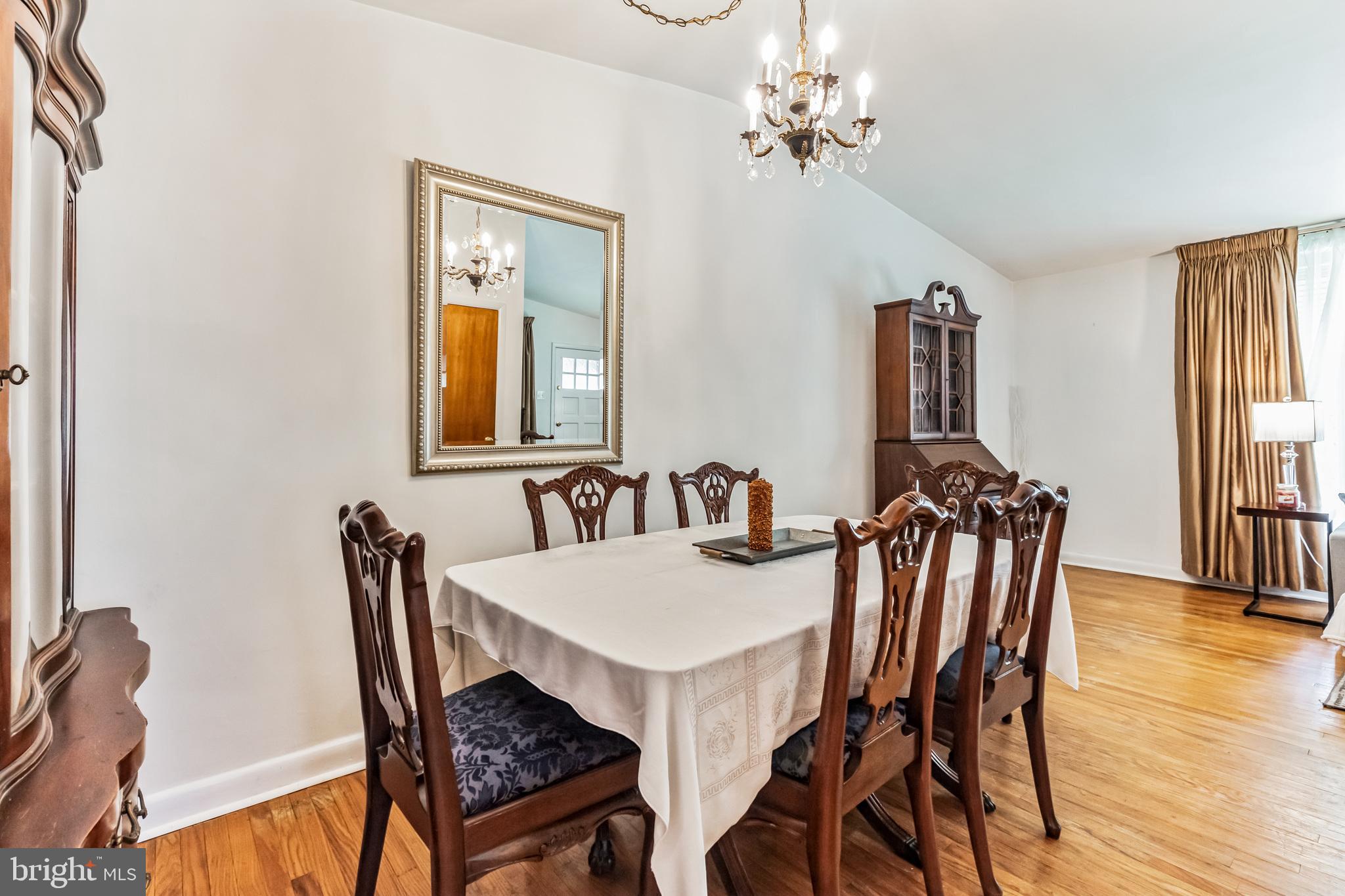 7659 Fillmore Street Philadelphia, PA 19111 - Photo 10 of 23 Dining Room