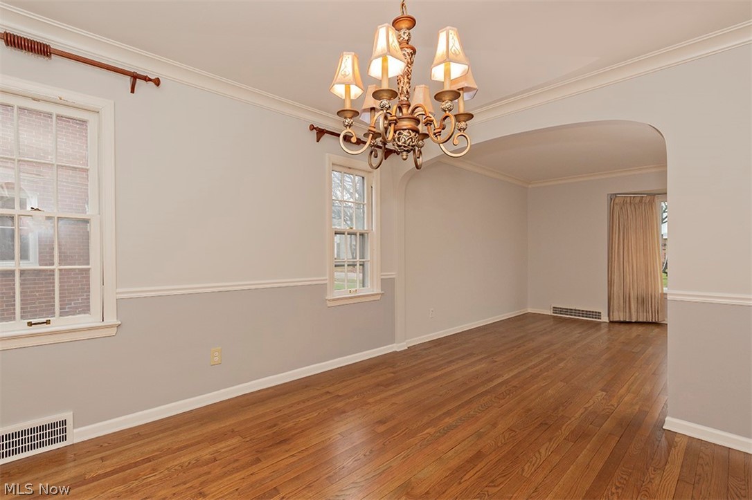 2624 Saybrook Road Cleveland, OH 44118 - Photo 8 of 34 Gallery Image 8