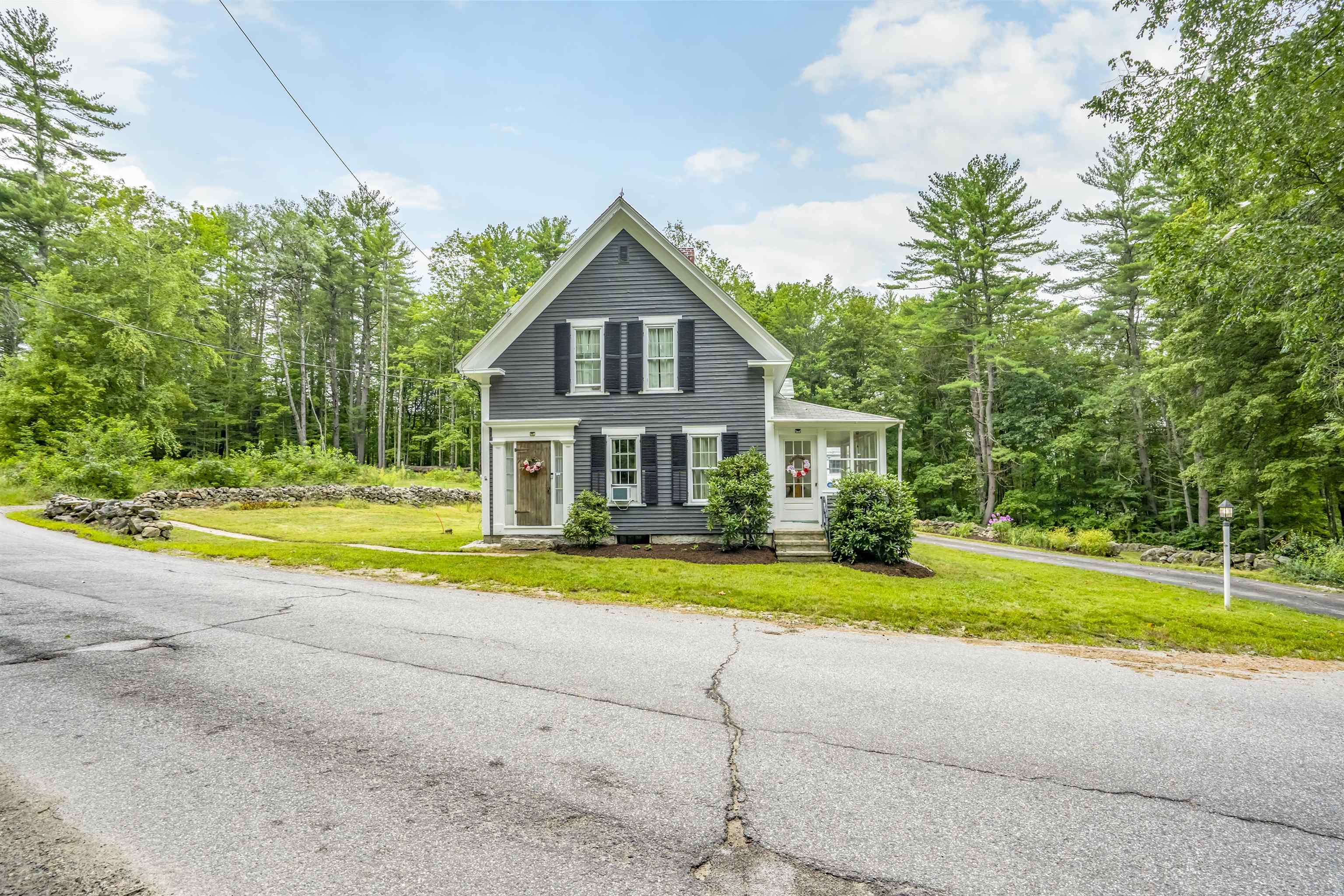 82 Lull Road New Boston, NH 03070 - Photo 4 of 30