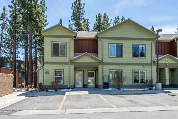 $619,000 | 61 Callahan Way, Unit DOOR D1, Mammoth Lakes, CA 93546