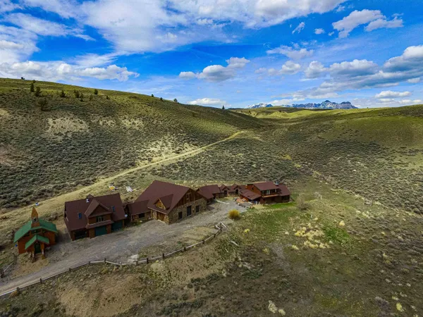 $1,750,000 | 4216 Highway 26, Dubois, WY 82513