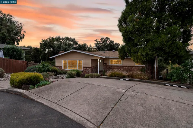 $849,000 | 594 Summit Drive, Pinole, CA 94564