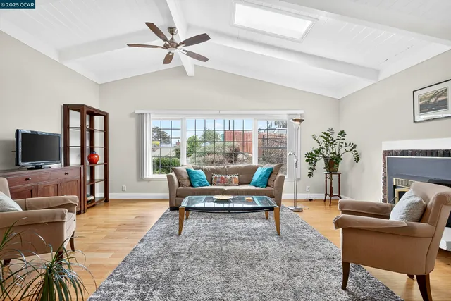 $849,000 | 594 Summit Drive, Pinole, CA 94564