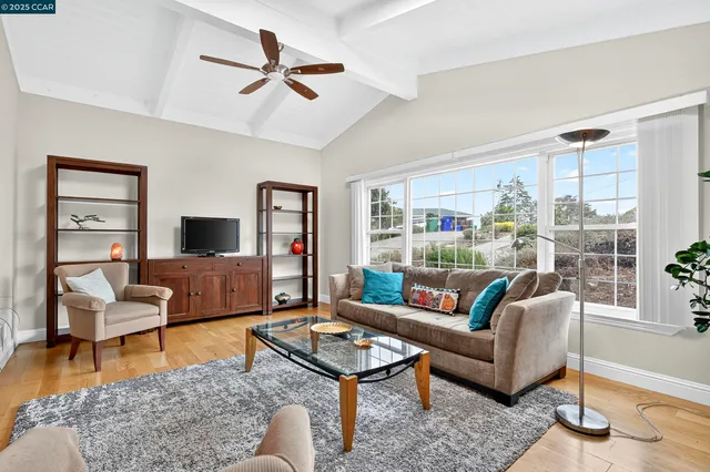 $849,000 | 594 Summit Drive, Pinole, CA 94564