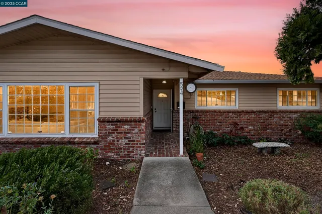 $849,000 | 594 Summit Drive, Pinole, CA 94564