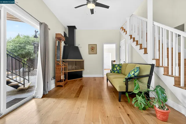 $849,000 | 594 Summit Drive, Pinole, CA 94564