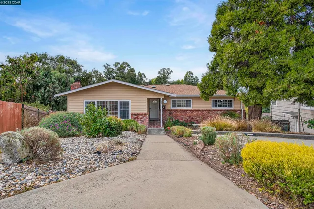 $849,000 | 594 Summit Drive, Pinole, CA 94564