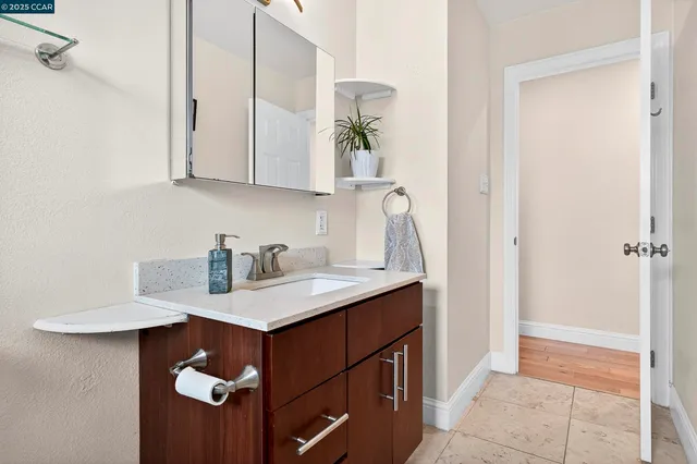 $849,000 | 594 Summit Drive, Pinole, CA 94564