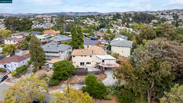 $849,000 | 594 Summit Drive, Pinole, CA 94564