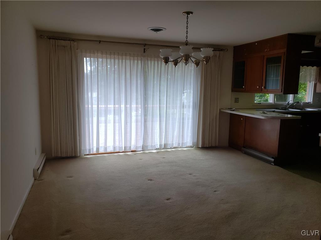 6220 Hilltop Road Orefield, PA 18069 - Photo 5 of 18 Gallery Image 5