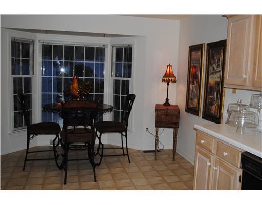 Kitchen. Eat-in area of kitchen
